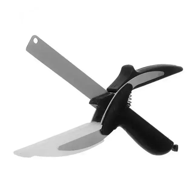 Compact kitchen scissors with built-in cutting block